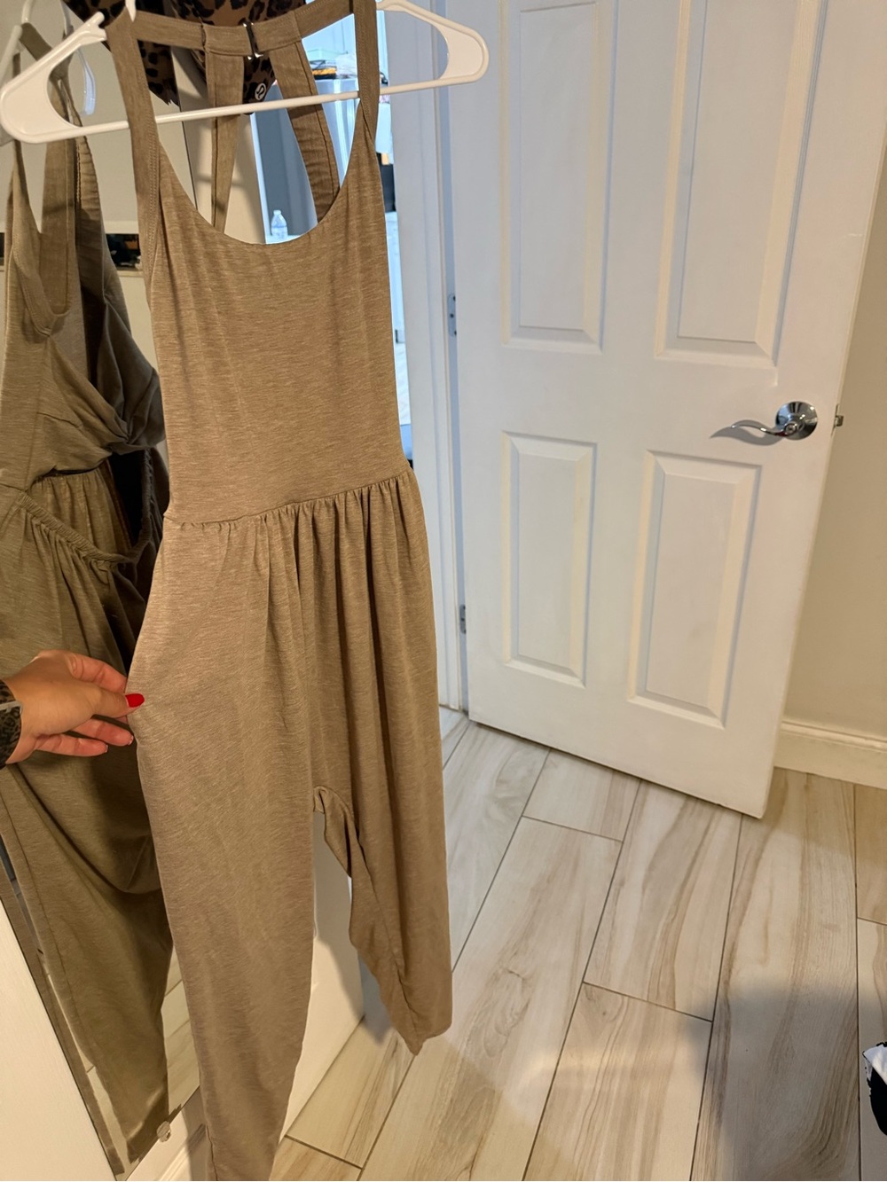 HALARA Taupe Sleeveless Gathered-Waist Jumpsuit